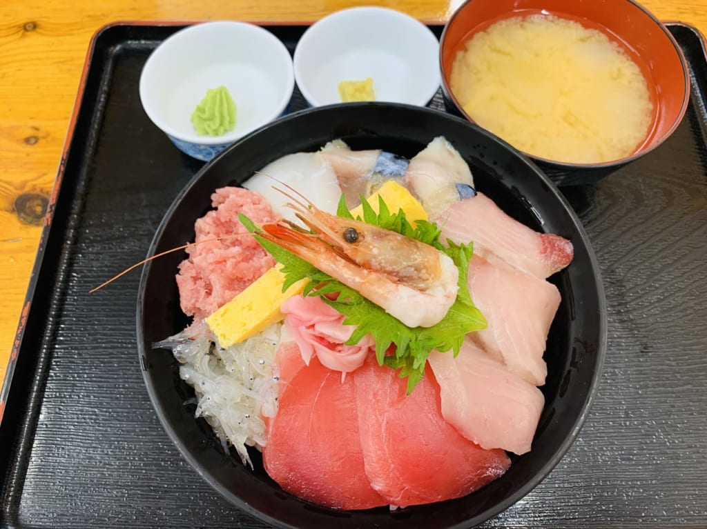 焼津市の小川港河岸食堂