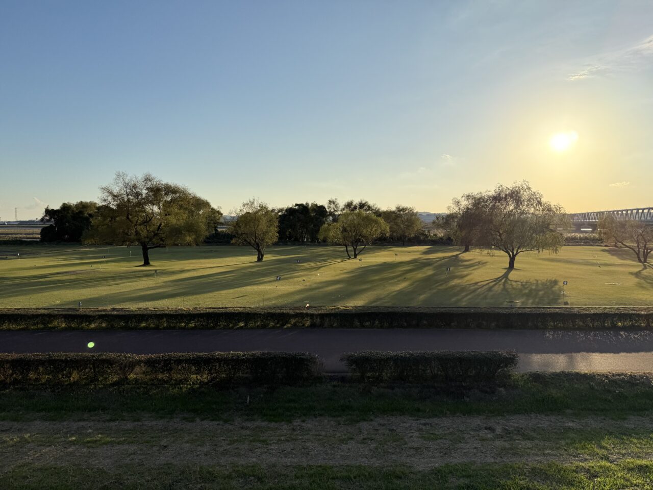 藤枝市大井川河川敷陸上競技場