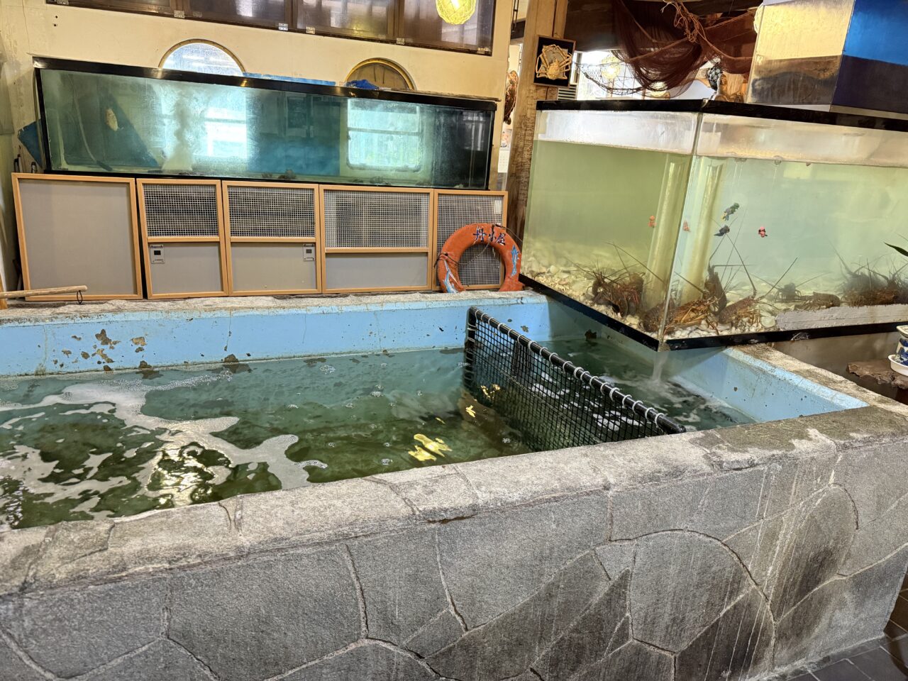 舟小屋